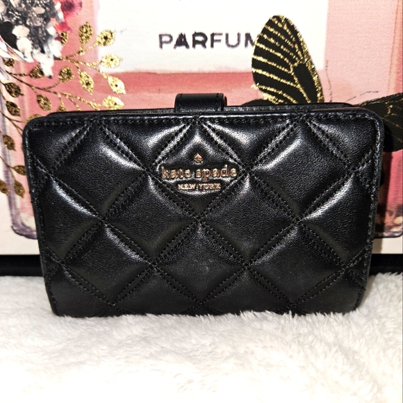 kate spade Handbags - EUC KATE SPADE QUILTED NATALIA BIFOLD WALLET